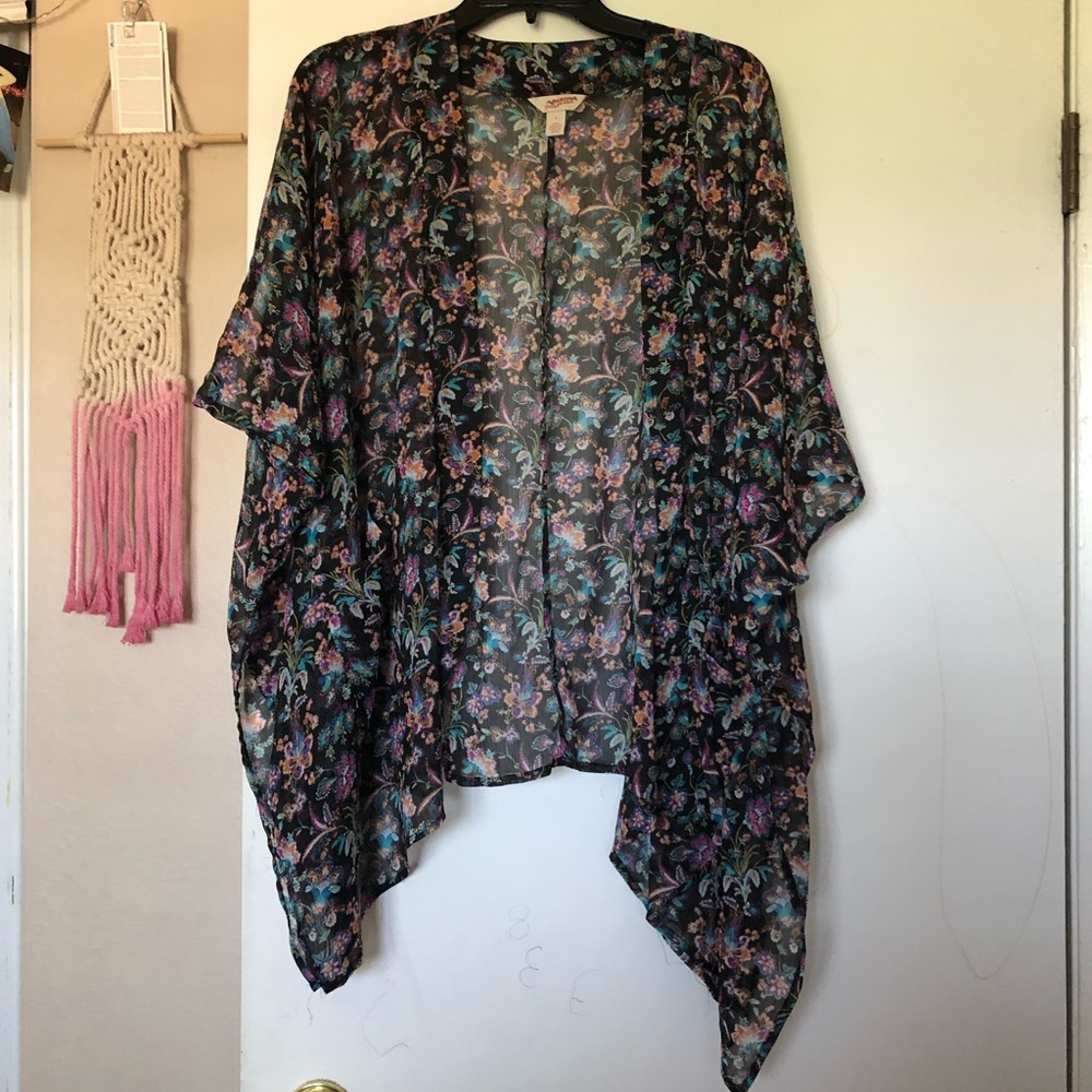 Floral throw/cover up